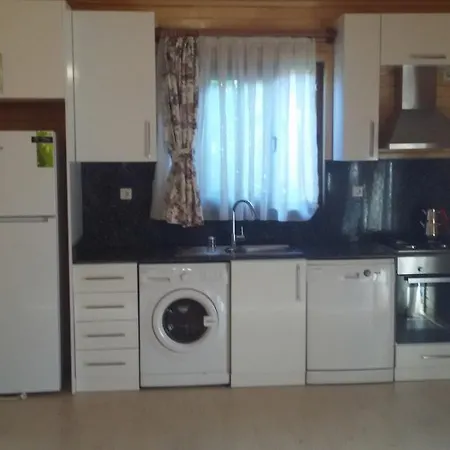 Villa Vi̇llas